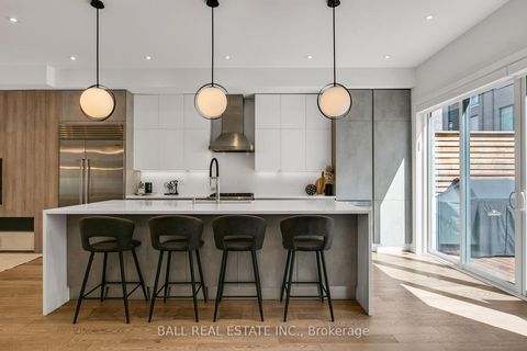 Photo 12 at 255 Smallwood Circle, Brownridge, Vaughan