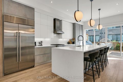 Photo 13 at 255 Smallwood Circle, Brownridge, Vaughan