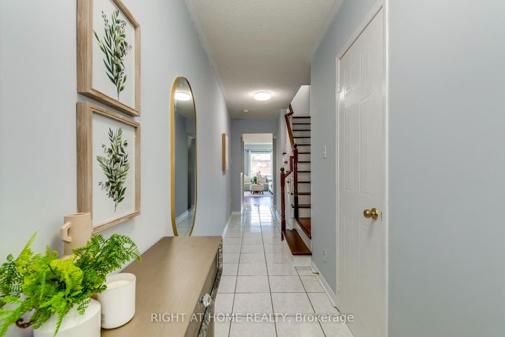 Photo 1 at 104 - 2945 Thomas Street, Central Erin Mills, Mississauga