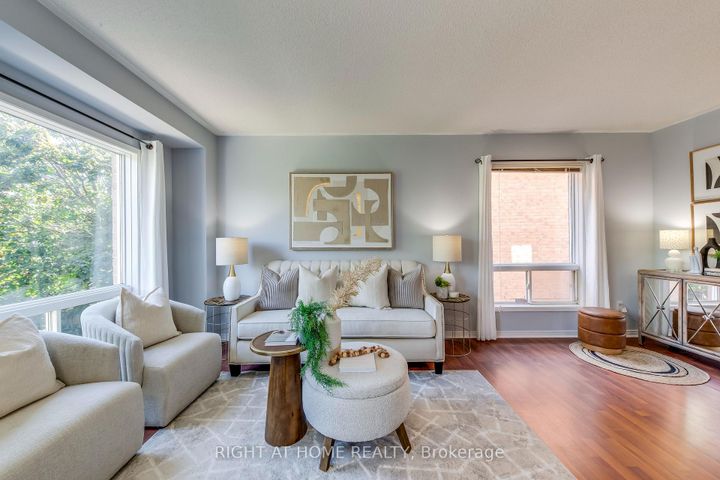 Photo 4 at 104 - 2945 Thomas Street, Central Erin Mills, Mississauga