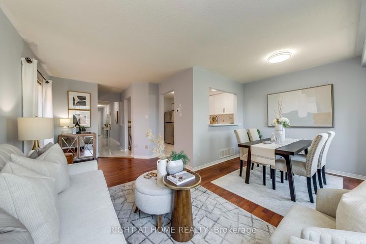 Photo 6 at 104 - 2945 Thomas Street, Central Erin Mills, Mississauga