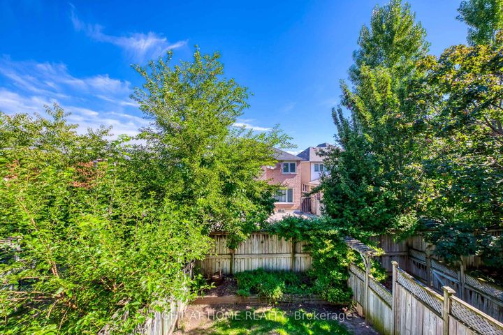 Photo 8 at 104 - 2945 Thomas Street, Central Erin Mills, Mississauga