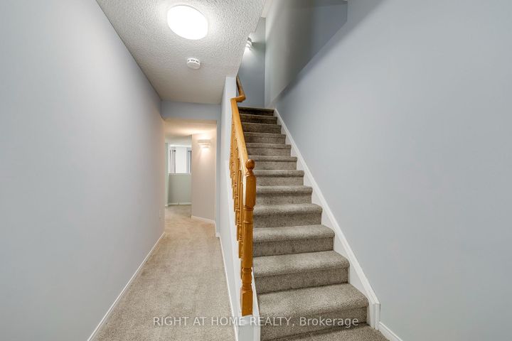 Photo 24 at 104 - 2945 Thomas Street, Central Erin Mills, Mississauga
