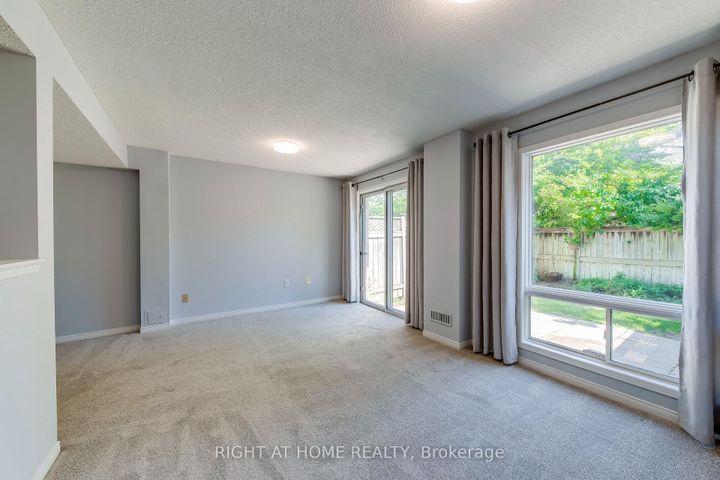 Photo 26 at 104 - 2945 Thomas Street, Central Erin Mills, Mississauga