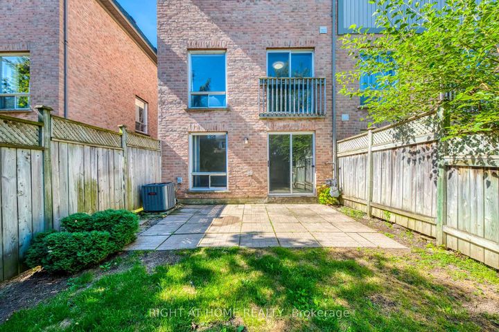 Photo 30 at 104 - 2945 Thomas Street, Central Erin Mills, Mississauga