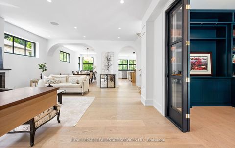 Photo 2 at 10 Colwood Road, Humber Valley, Toronto