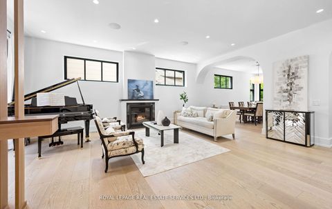 Photo 5 at 10 Colwood Road, Humber Valley, Toronto