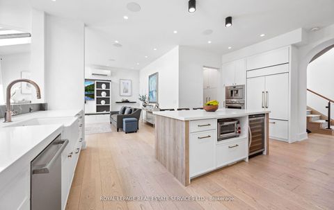 Photo 11 at 10 Colwood Road, Humber Valley, Toronto