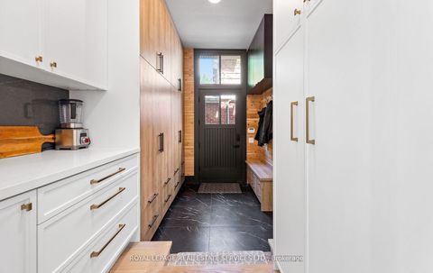 Photo 18 at 10 Colwood Road, Humber Valley, Toronto