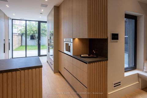 Photo 7 at 179 Palmerston Avenue, Bellwoods, Toronto