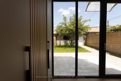 Photo 10 at 179 Palmerston Avenue, Bellwoods, Toronto