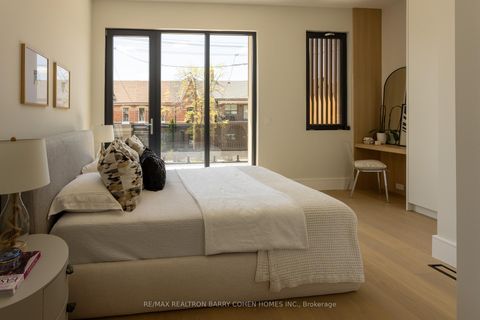 Photo 14 at 179 Palmerston Avenue, Bellwoods, Toronto