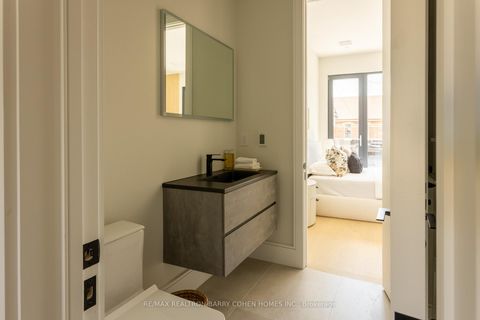 Photo 17 at 179 Palmerston Avenue, Bellwoods, Toronto