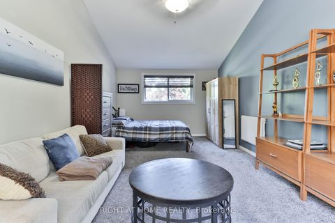 Photo 18 at 819 Srigley Street, College Manor, Newmarket