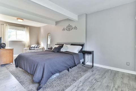 Photo 27 at 819 Srigley Street, College Manor, Newmarket