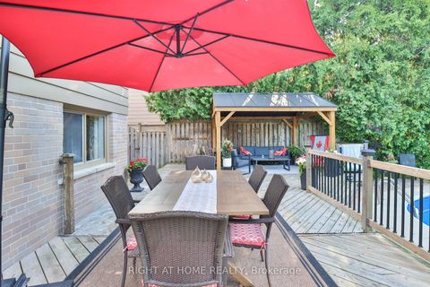 Photo 37 at 819 Srigley Street, College Manor, Newmarket