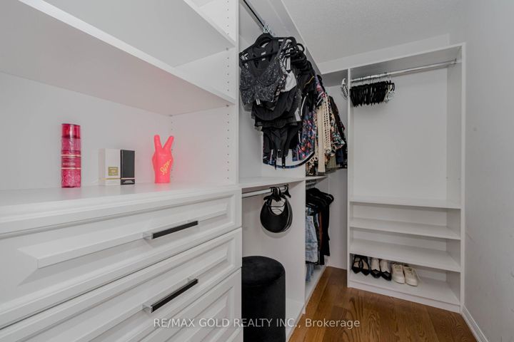 Photo 25 at 28 Crocker Drive, Vales of Castlemore, Brampton