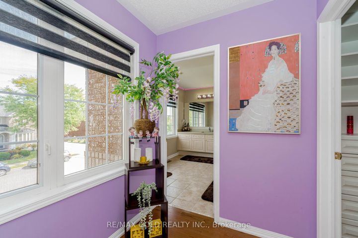 Photo 27 at 28 Crocker Drive, Vales of Castlemore, Brampton