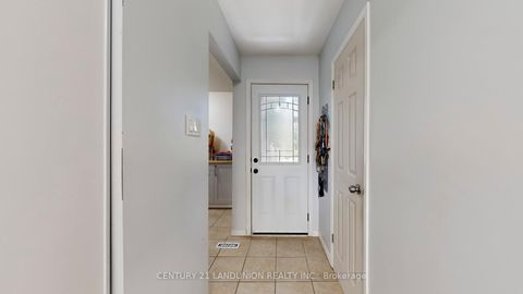 Photo 13 at 132 Silver Springs Boulevard, L'Amoreaux, Toronto
