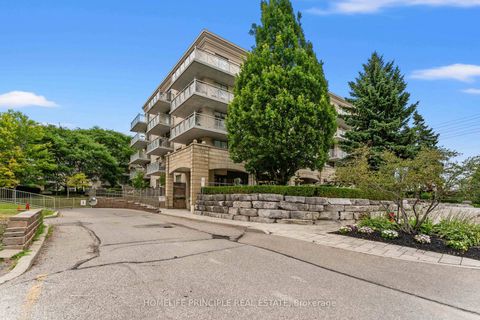 Photo 2 at 502 - 2500 Rutherford Road, Maple, Vaughan
