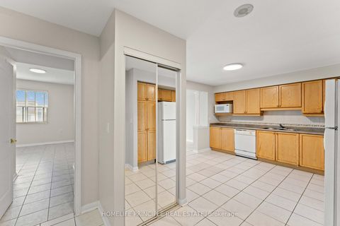 Photo 18 at 502 - 2500 Rutherford Road, Maple, Vaughan