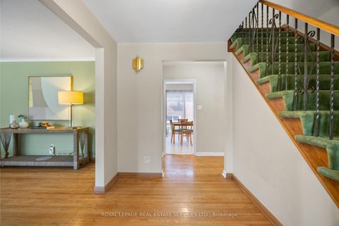 Photo 2 at 6 Longfield Road, Rosethorn, Toronto