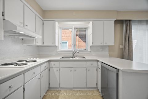 Photo 11 at 6 Longfield Road, Rosethorn, Toronto