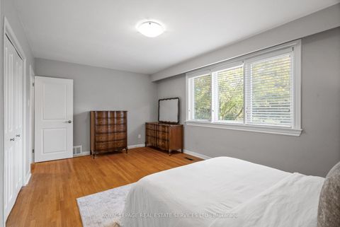 Photo 20 at 6 Longfield Road, Rosethorn, Toronto
