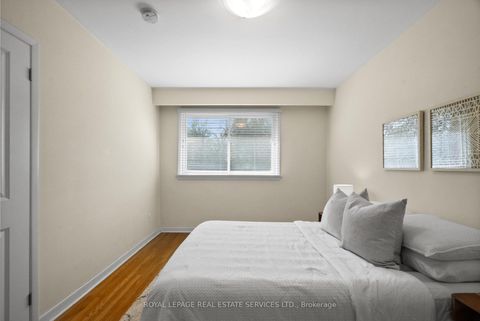 Photo 22 at 6 Longfield Road, Rosethorn, Toronto
