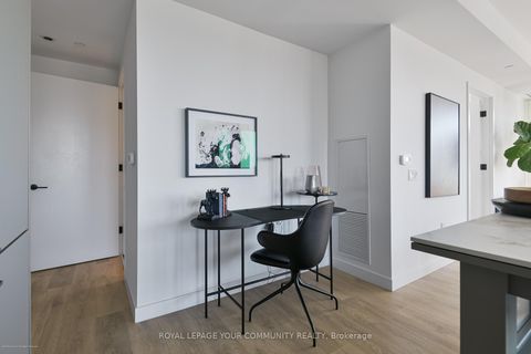 Photo 6 at 612 - 505 Richmond Street W, Waterfront Communities C1, Toronto
