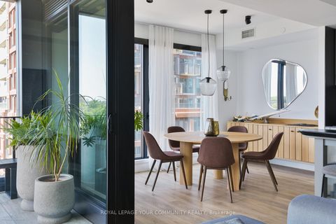 Photo 14 at 612 - 505 Richmond Street W, Waterfront Communities C1, Toronto