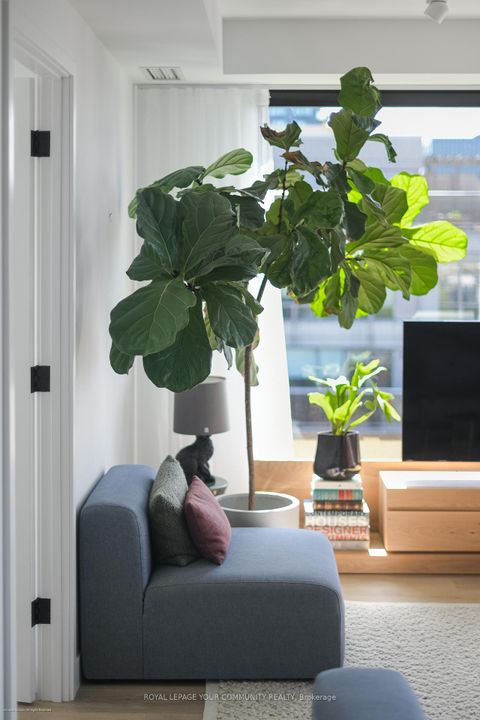 Photo 18 at 612 - 505 Richmond Street W, Waterfront Communities C1, Toronto
