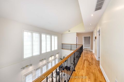 Photo 29 at 18 Mullet Road, Newtonbrook East, Toronto