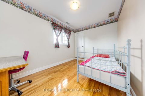 Photo 37 at 18 Mullet Road, Newtonbrook East, Toronto