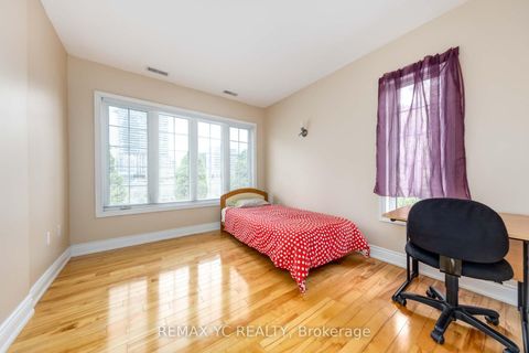 Photo 38 at 18 Mullet Road, Newtonbrook East, Toronto