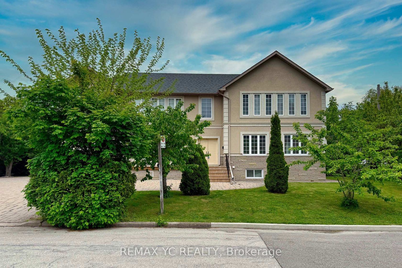 18 Mullet Road, Newtonbrook East, Toronto 