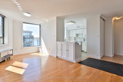 Photo 4 at 801 - 270 Queens Quay Boulevard W, Waterfront Communities C1, Toronto