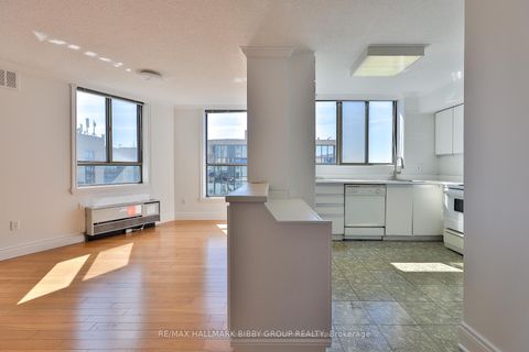 Photo 8 at 801 - 270 Queens Quay Boulevard W, Waterfront Communities C1, Toronto