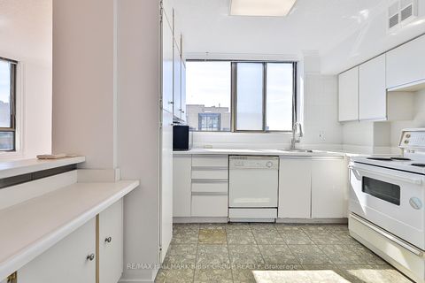 Photo 9 at 801 - 270 Queens Quay Boulevard W, Waterfront Communities C1, Toronto