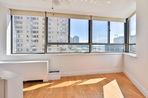 Photo 19 at 801 - 270 Queens Quay Boulevard W, Waterfront Communities C1, Toronto