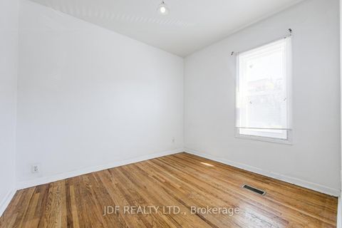Photo 8 at 740 Lansdowne Avenue, Junction, Toronto