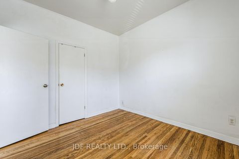 Photo 9 at 740 Lansdowne Avenue, Junction, Toronto