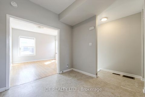 Photo 18 at 740 Lansdowne Avenue, Junction, Toronto
