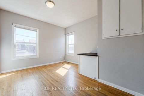 Photo 20 at 740 Lansdowne Avenue, Junction, Toronto