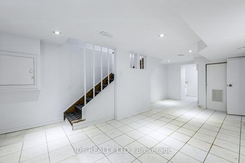 Photo 31 at 740 Lansdowne Avenue, Junction, Toronto