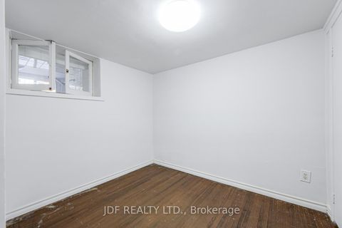 Photo 39 at 740 Lansdowne Avenue, Junction, Toronto