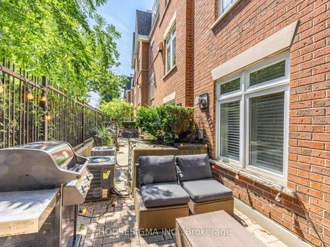 Photo 3 at 5 - 106 Redpath Avenue, Mount Pleasant West, Toronto