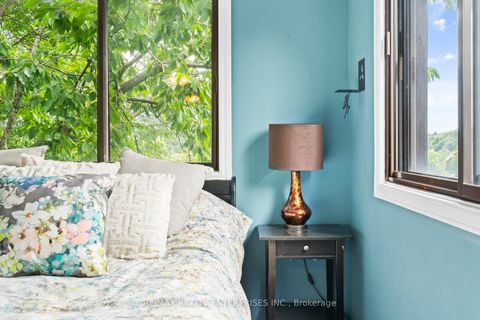 Photo 12 at 11 Humber Hill Avenue, Lambton Baby Point, Toronto