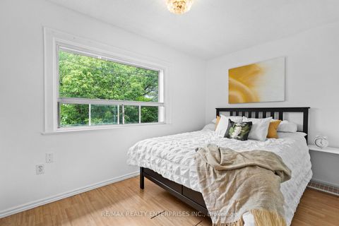Photo 13 at 11 Humber Hill Avenue, Lambton Baby Point, Toronto