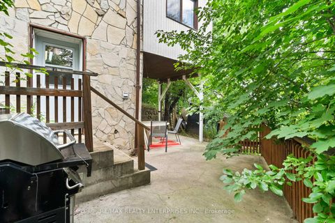Photo 25 at 11 Humber Hill Avenue, Lambton Baby Point, Toronto